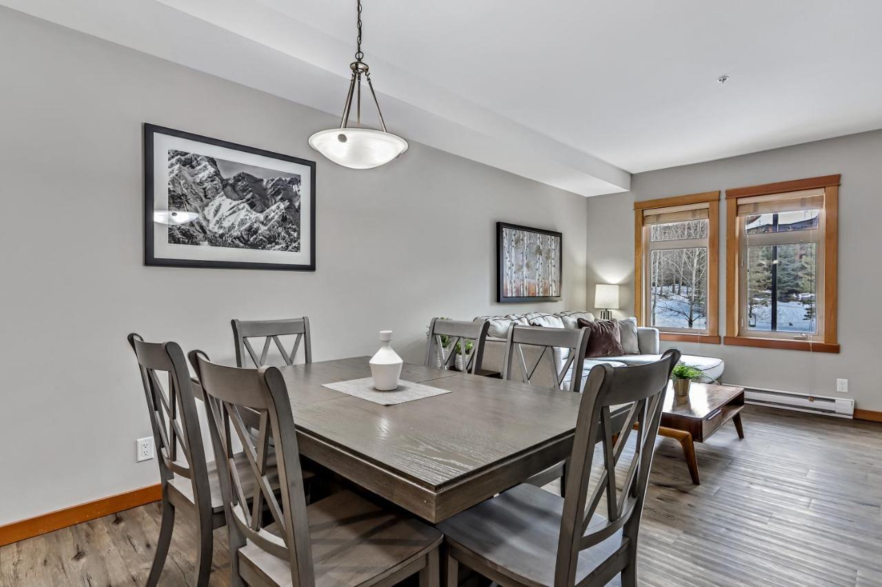 Suites With Pool & Hot Tubs Managed By Little Sister Getaways Canmore Exterior photo