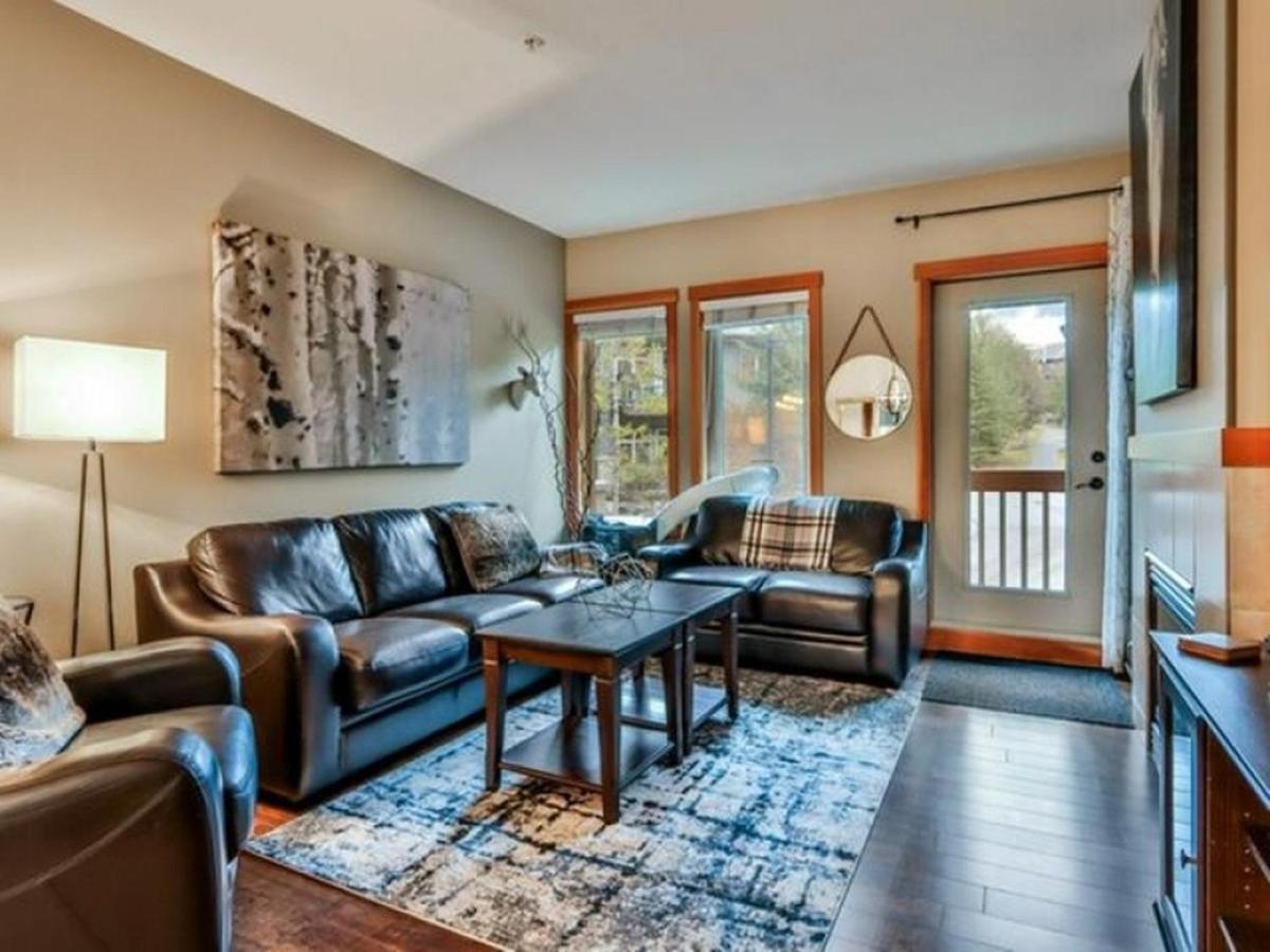 Suites With Pool & Hot Tubs Managed By Little Sister Getaways Canmore Exterior photo